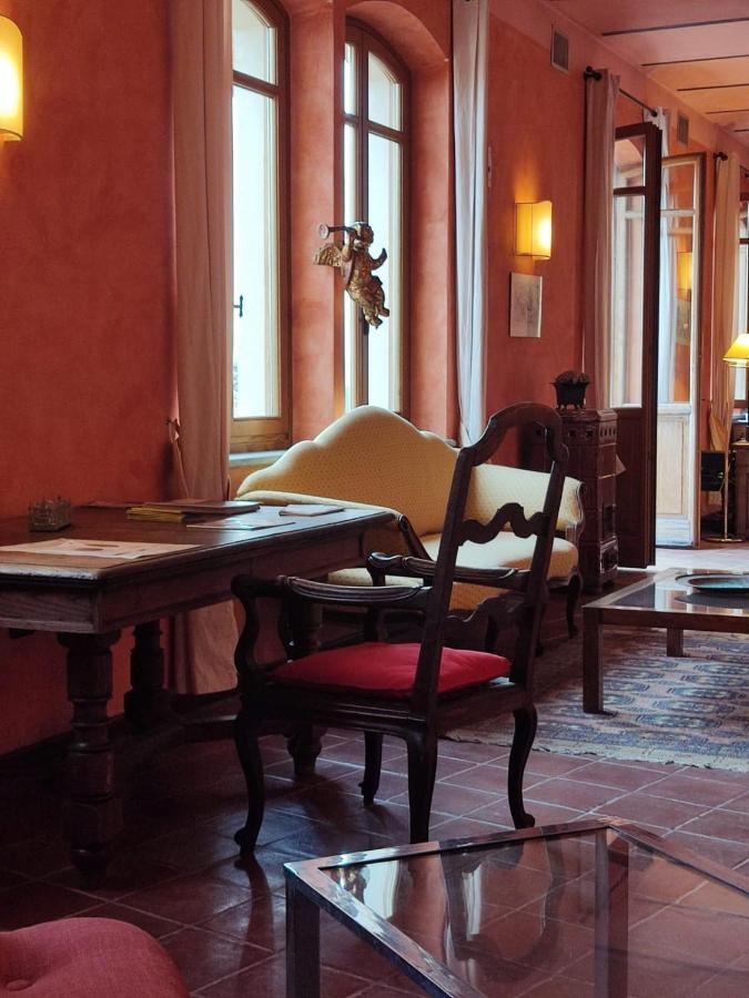 Foresteria Ristorante Conti Roero Monticello d'Alba 외부 사진