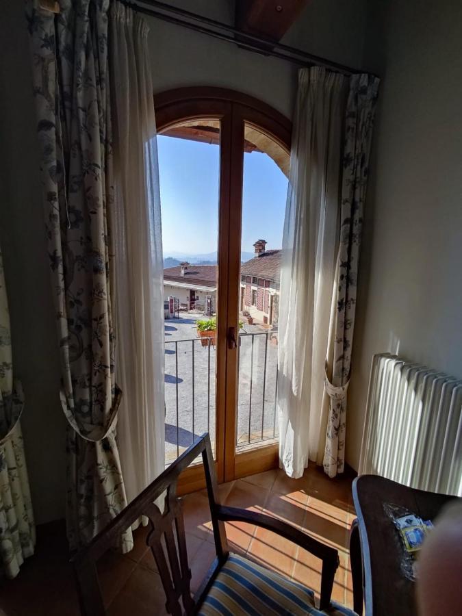 Foresteria Ristorante Conti Roero Monticello d'Alba 외부 사진