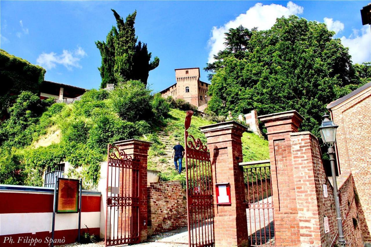 Foresteria Ristorante Conti Roero Monticello d'Alba 외부 사진